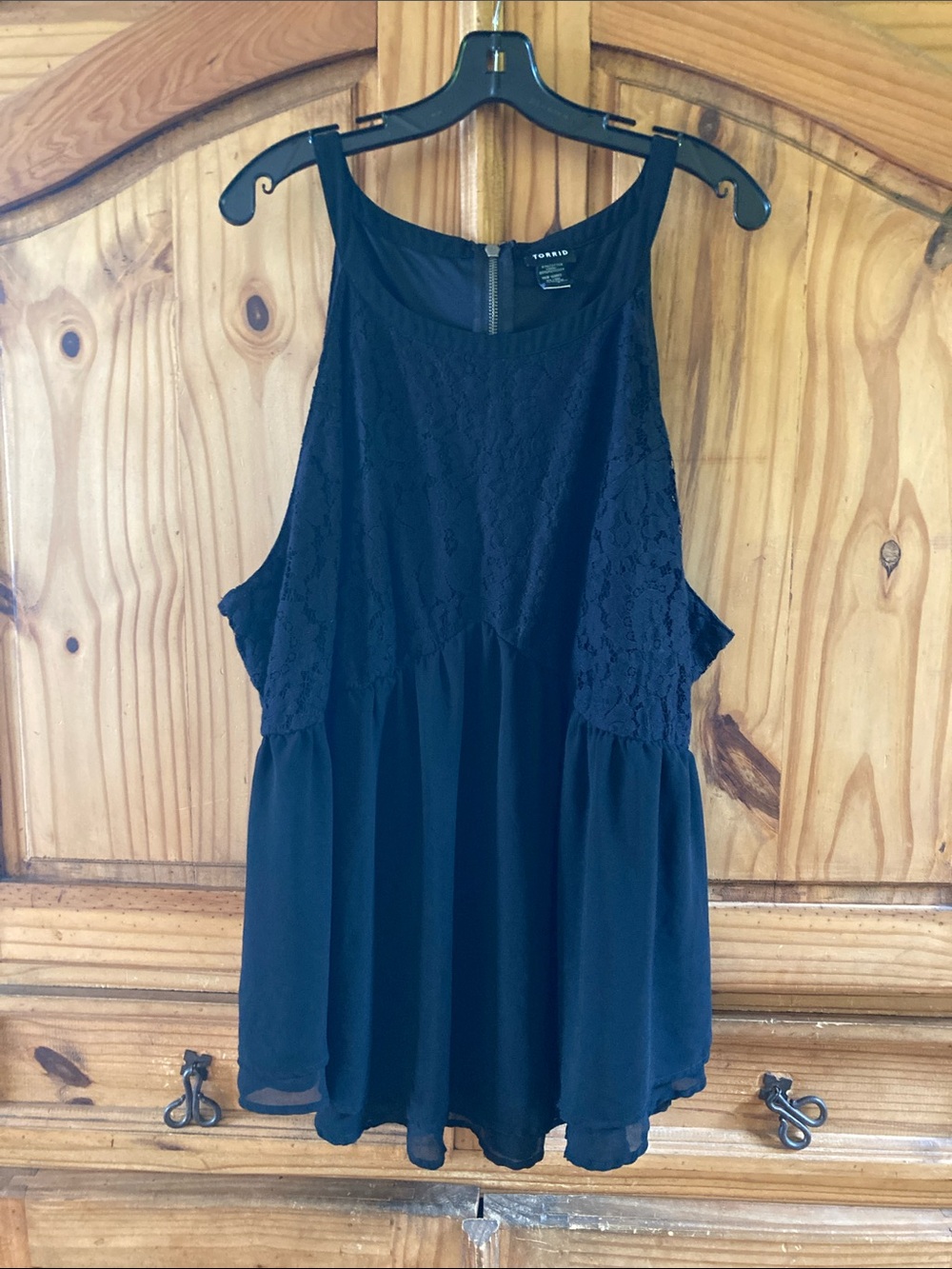 Women’s Torrid black lace trim cami tank lingerie shirt - size 5